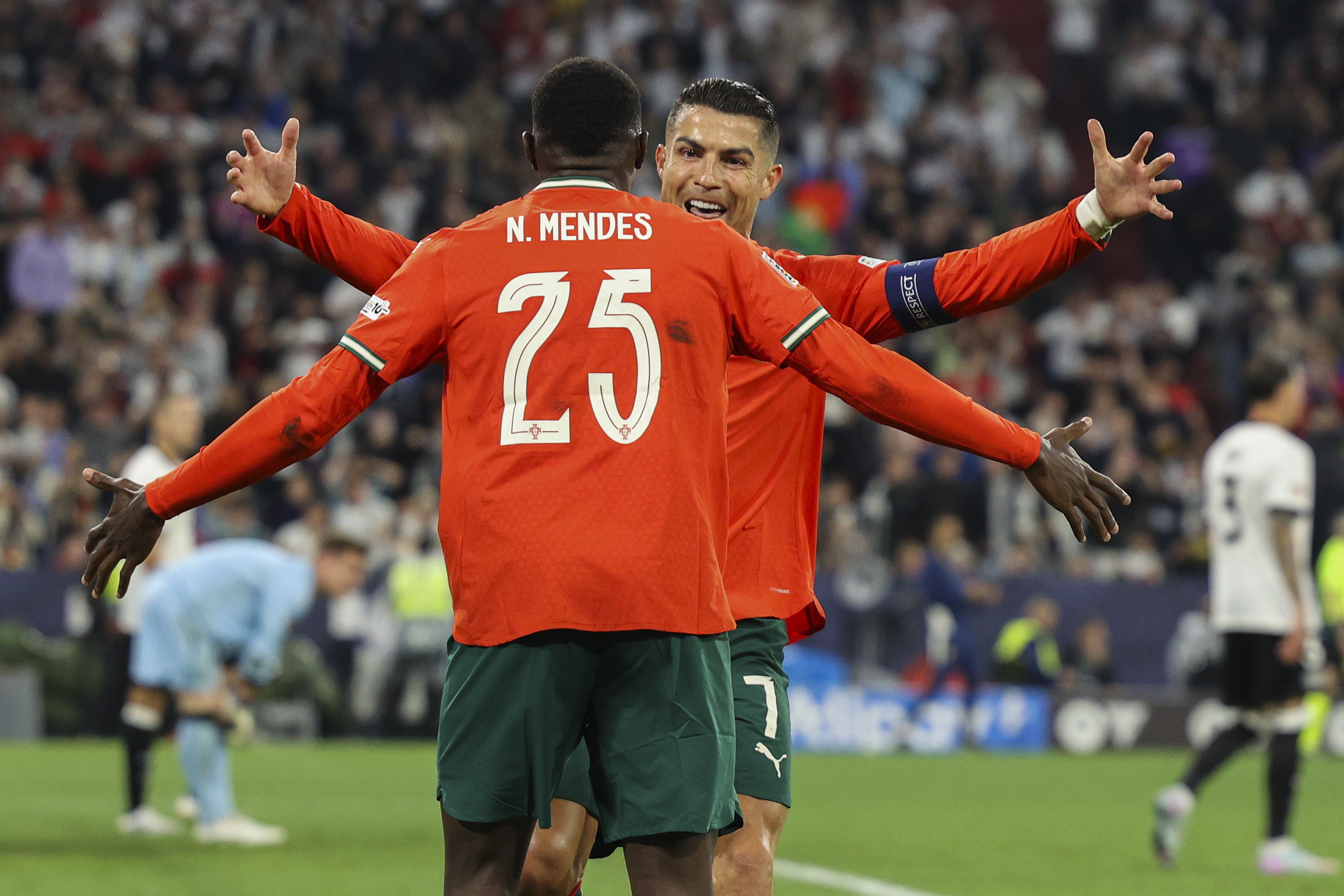 葡萄牙击败瑞典,欧洲杯决赛名额锁定的简单介绍 葡萄牙击败瑞典,欧洲杯决赛名额锁定的简单介绍