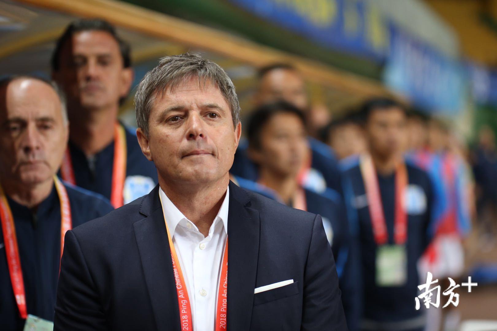 湖南湘涛主场惨败广州富力，继续垫底