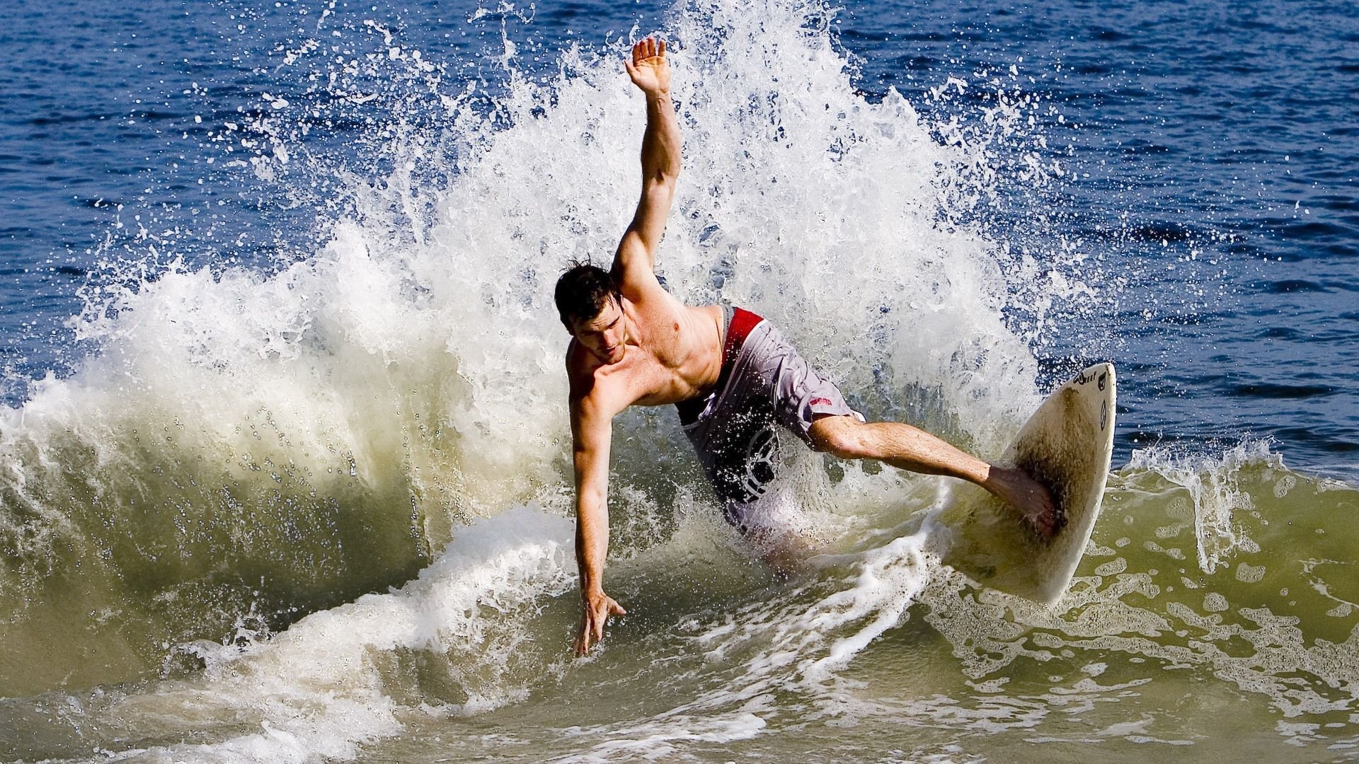 撕裂之城的审判日，当开拓者在总决赛舞台碾压雷霆